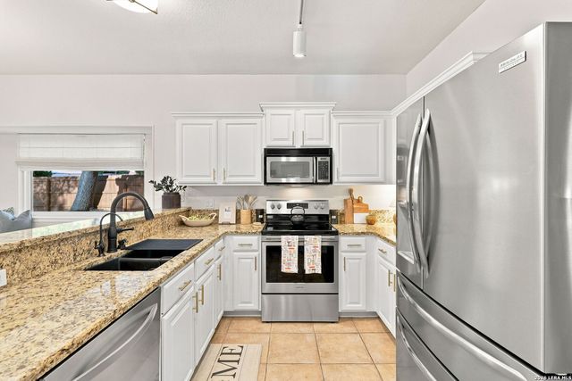 11230 Woodridge Frst, San Antonio, TX 78249