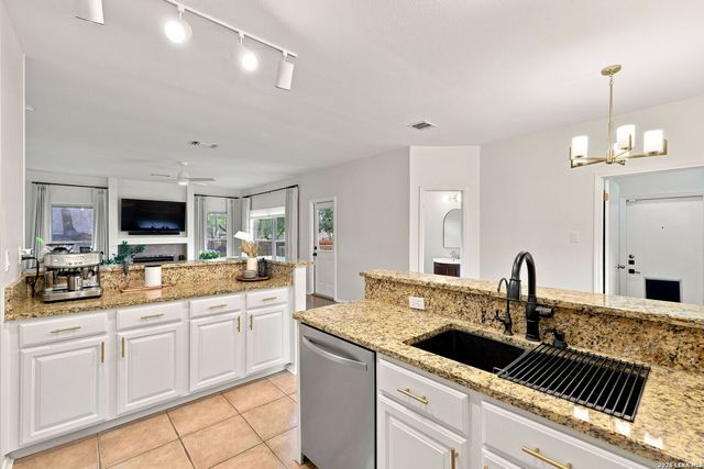 11230 Woodridge Frst, San Antonio, TX 78249