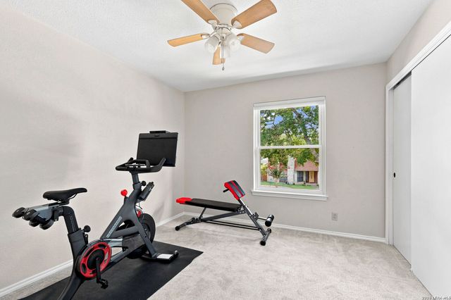 11230 Woodridge Frst, San Antonio, TX 78249