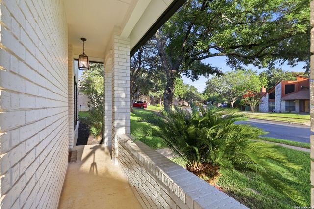 11230 Woodridge Frst, San Antonio, TX 78249