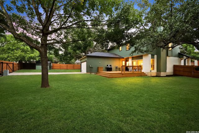 11230 Woodridge Frst, San Antonio, TX 78249