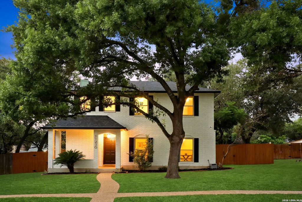 11230 Woodridge Frst, San Antonio, TX 78249