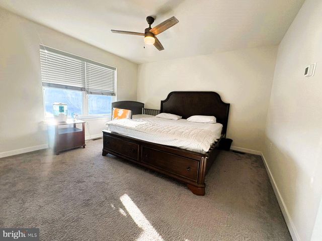 7573 CLAYTON AVE, Coopersburg, PA 18036