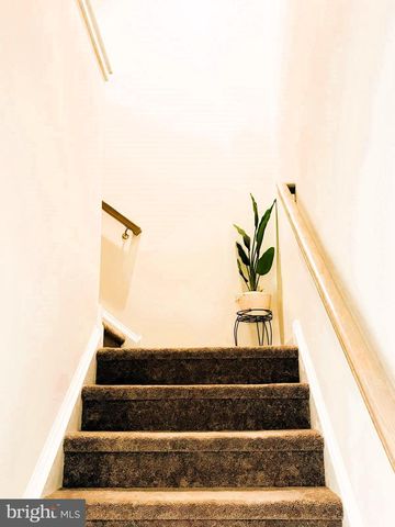 7573 CLAYTON AVE, Coopersburg, PA 18036