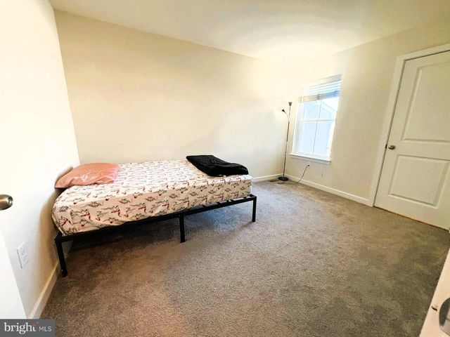 7573 CLAYTON AVE, Coopersburg, PA 18036