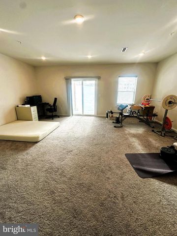 7573 CLAYTON AVE, Coopersburg, PA 18036