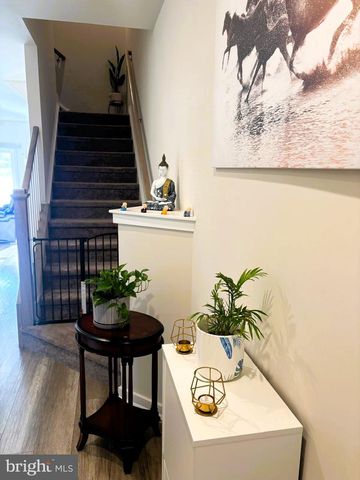 7573 CLAYTON AVE, Coopersburg, PA 18036