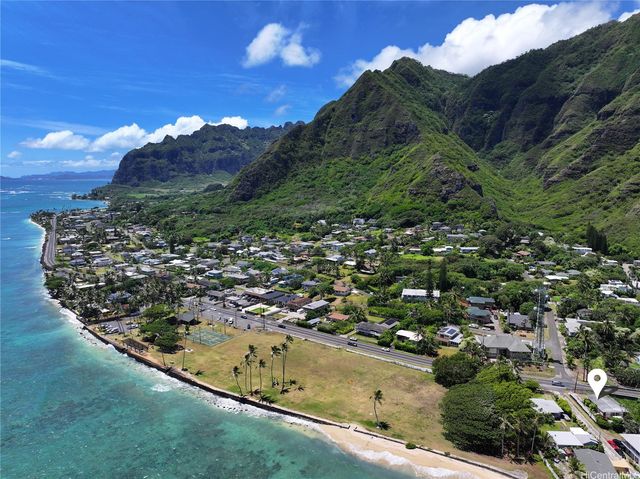 51-523 Kamehameha Highway, Kaaawa, HI 96730