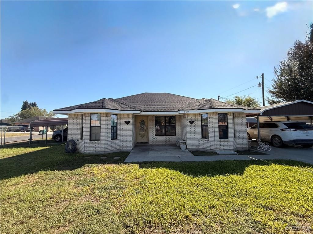 809 W Villa Street, Pharr, TX 78577