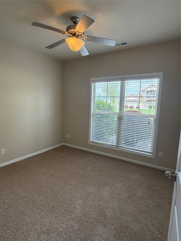 2406 NE Oak Drive 1, Ankeny, IA 50021