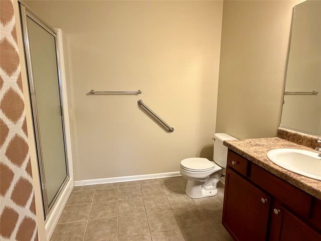 2406 NE Oak Drive 1, Ankeny, IA 50021