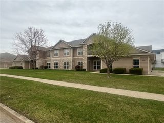 2406 NE Oak Drive 1, Ankeny, IA 50021