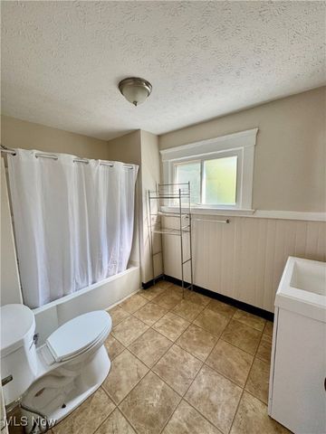 207 Georgia Avenue, Lorain, OH 44052