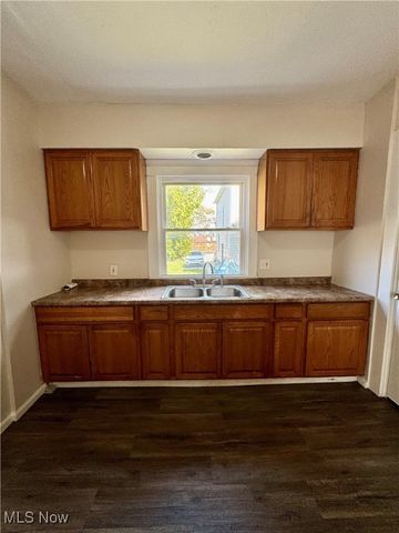 207 Georgia Avenue, Lorain, OH 44052