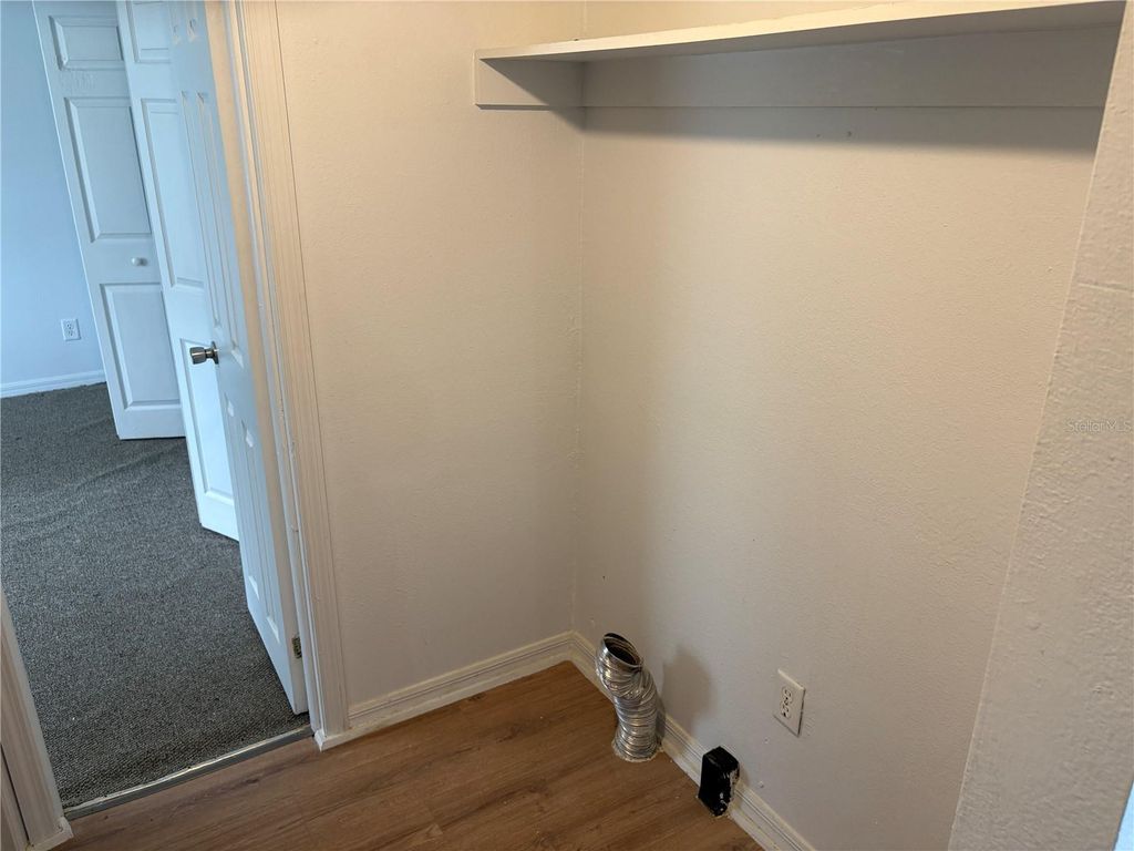 Image 6 of property listing at 654 NW 6TH AVENUE, Webster, FL 33597