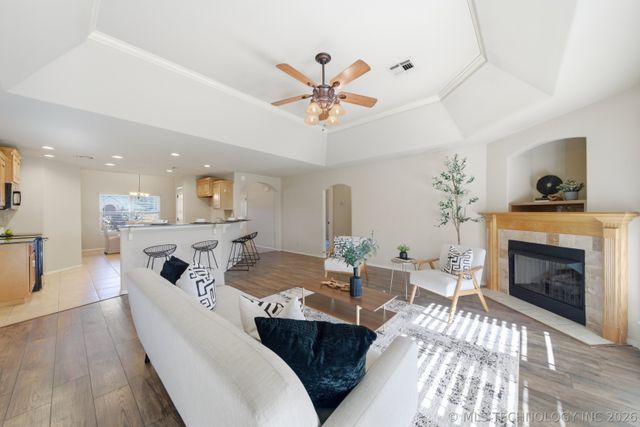 14738 Courtney Drive, Glenpool, OK 74033