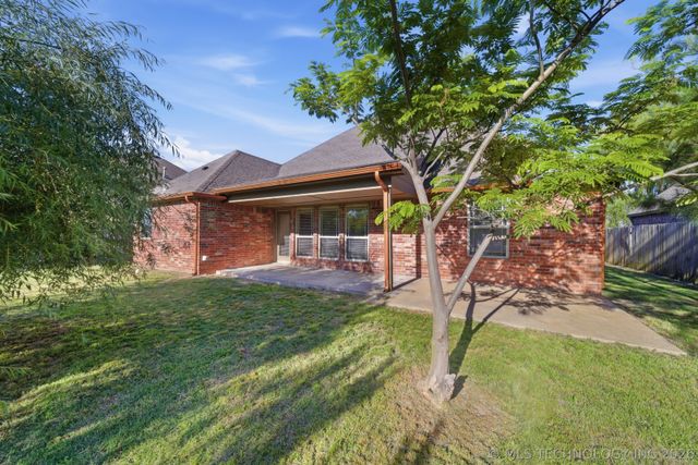 14738 Courtney Drive, Glenpool, OK 74033