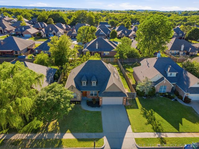 14738 Courtney Drive, Glenpool, OK 74033