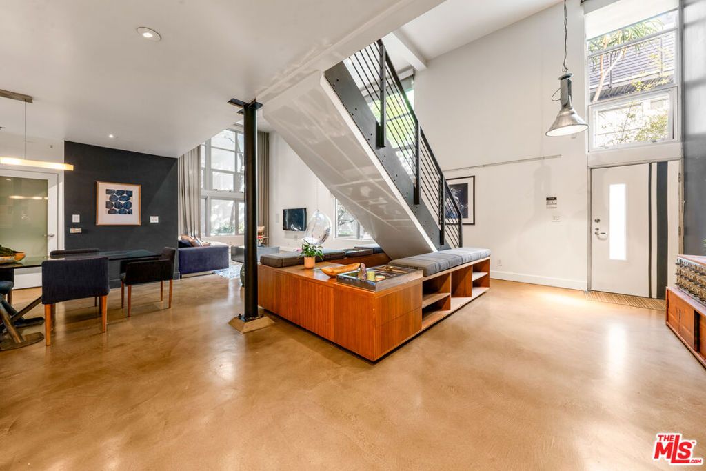 1037 N Laurel Avenue 11B, West Hollywood, CA 90046 — photo 5