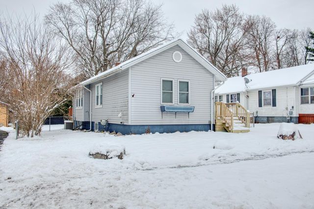 1207 Broadway Avenue, Owosso, MI 48867