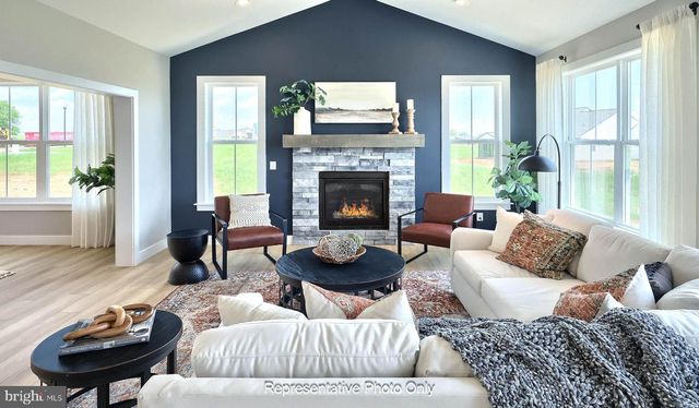 536 STONE GATE BLVD, Annville, PA 17003