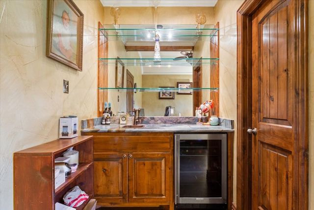 1125 Whispering Oaks, China Spring, TX 76633