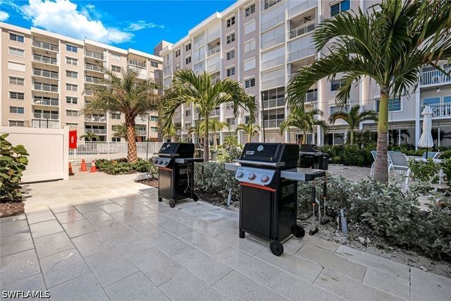 3443 Gulf Shore BLVD N 803, Naples, FL 34103