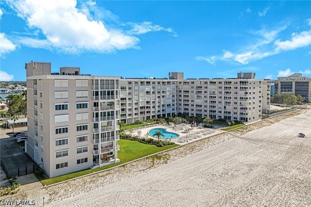 3443 Gulf Shore BLVD N 803, Naples, FL 34103