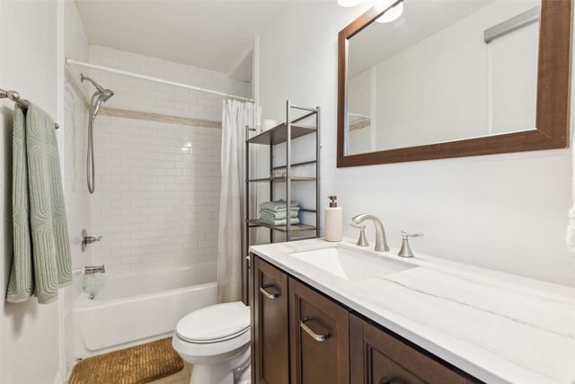 3202 Aster Street, Dallas, TX 75211