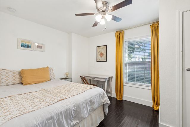 3202 Aster Street, Dallas, TX 75211