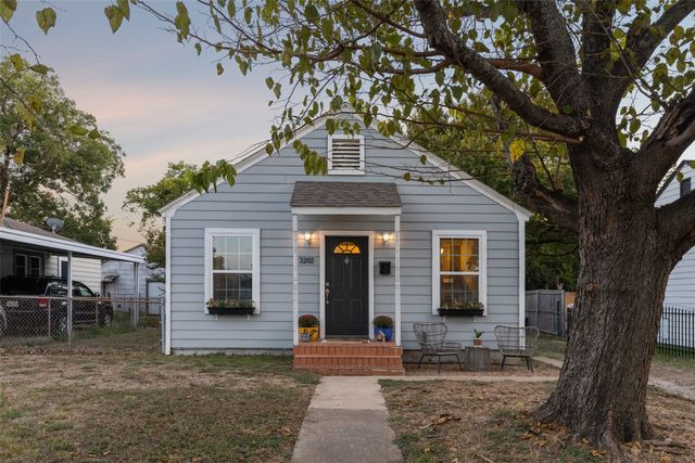 3202 Aster Street, Dallas, TX 75211