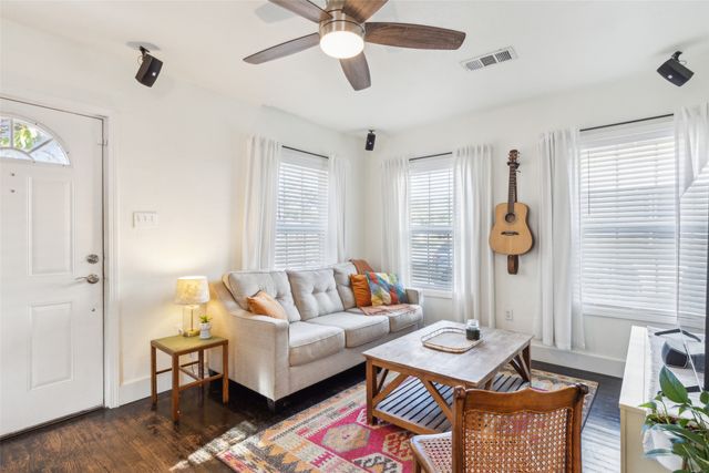 3202 Aster Street, Dallas, TX 75211