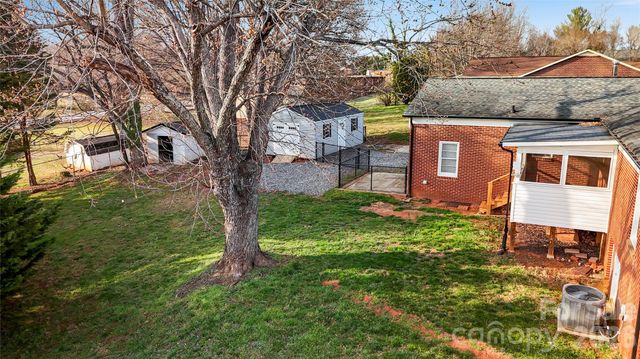 606 Park Avenue, Morganton, NC 28655