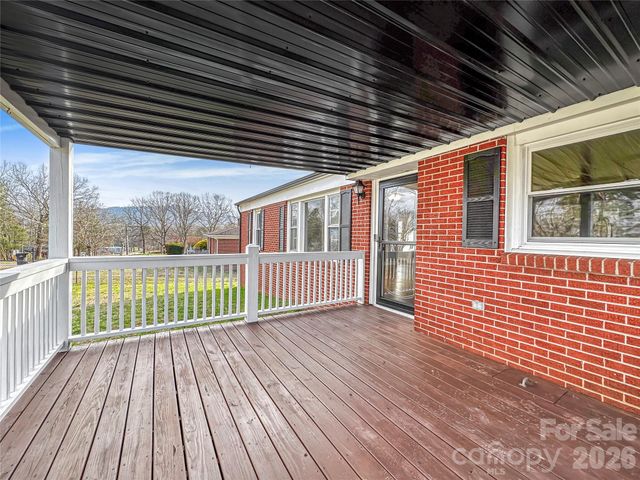606 Park Avenue, Morganton, NC 28655