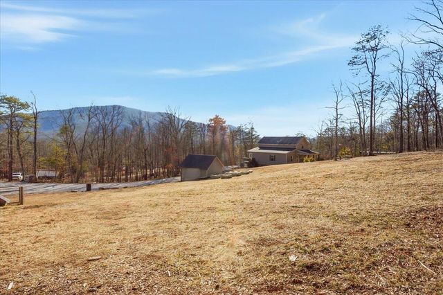 3276 Absalom Smith RD, Salem, VA 24153