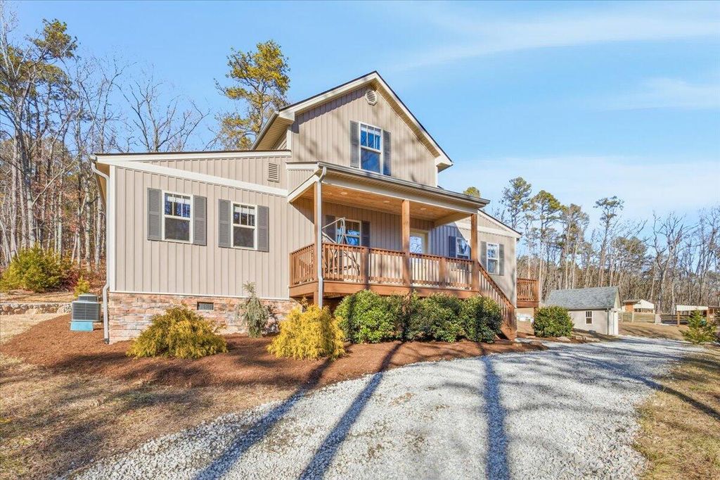 3276 Absalom Smith RD, Salem, VA 24153