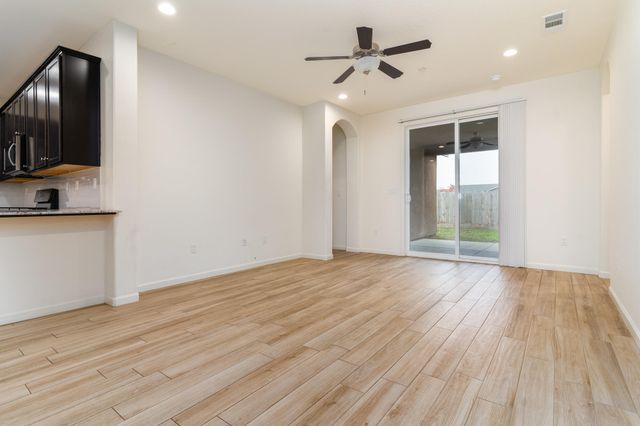 3224 Dorset Street, Tulare, CA 93274