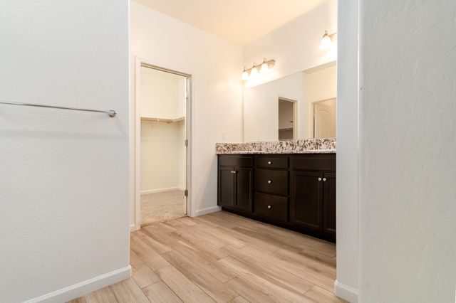 3224 Dorset Street, Tulare, CA 93274