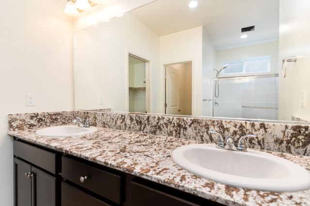 3224 Dorset Street, Tulare, CA 93274