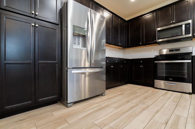 3224 Dorset Street, Tulare, CA 93274