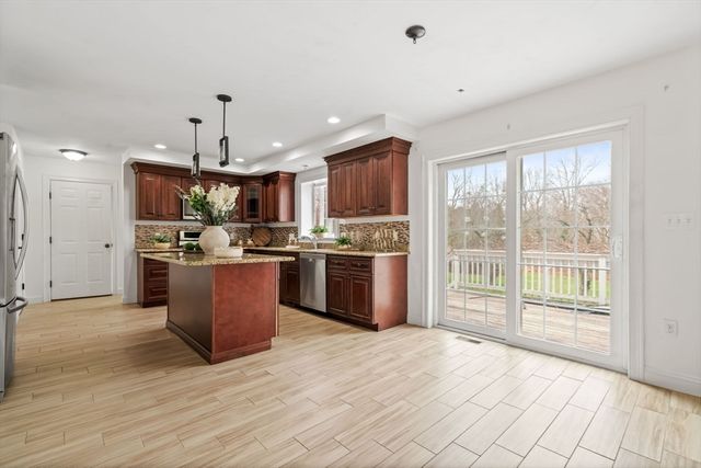 30 Neponset St., Walpole, MA 02071