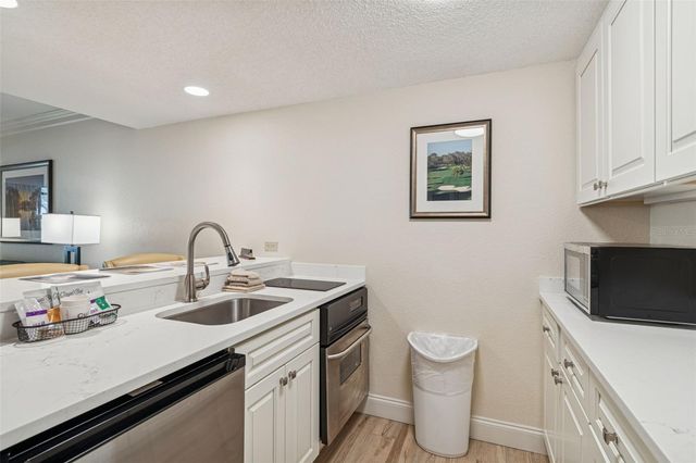 36750 US HIGHWAY 19 N 13207, Palm Harbor, FL 34684