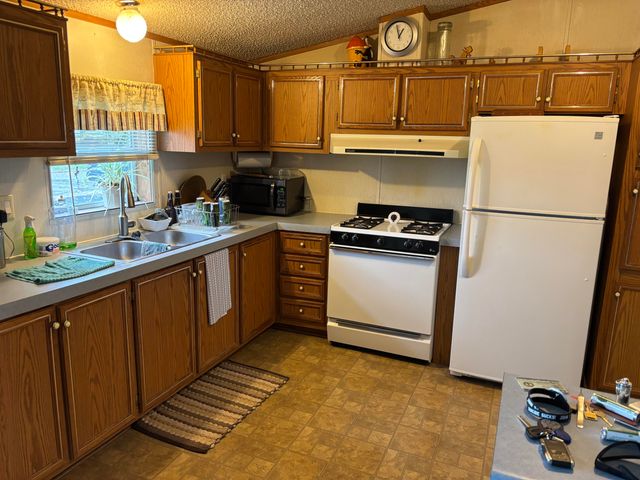 501 W Ohio Court, Sturgis City, MI 49091