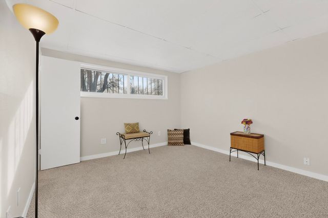 10401 Princess Jeanne Avenue NE, Albuquerque, NM 87112