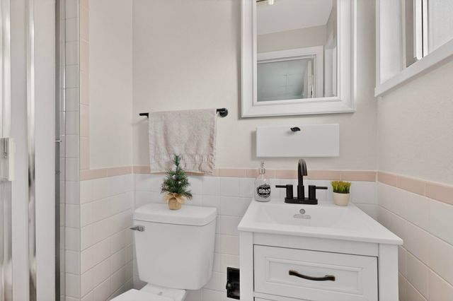 10401 Princess Jeanne Avenue NE, Albuquerque, NM 87112