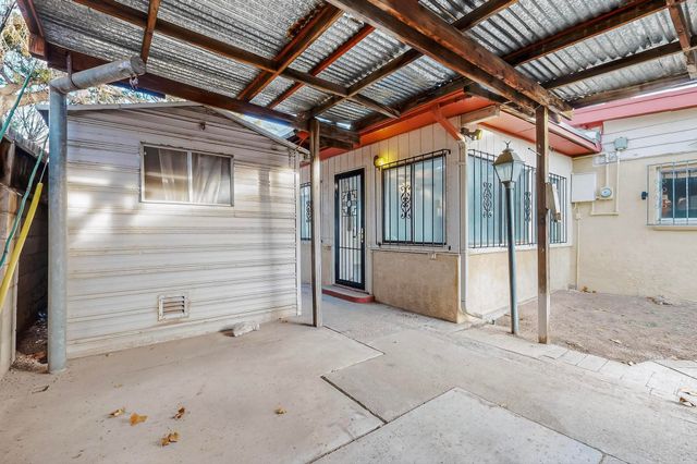 10401 Princess Jeanne Avenue NE, Albuquerque, NM 87112