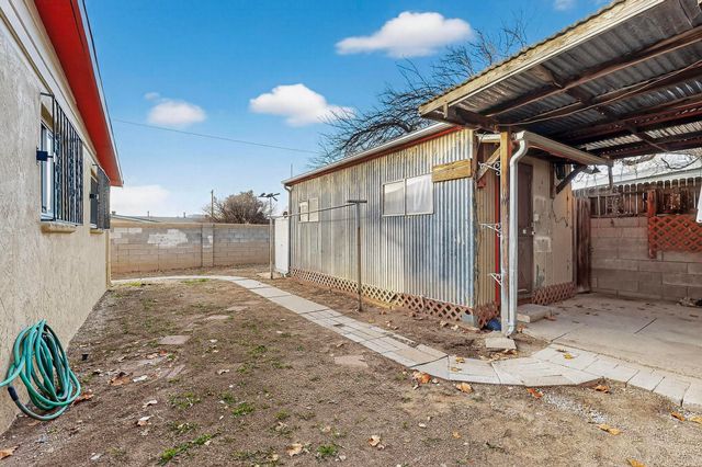 10401 Princess Jeanne Avenue NE, Albuquerque, NM 87112