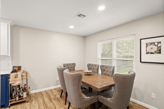 104 N Ramblin Oaks Drive, Moore, OK 73160