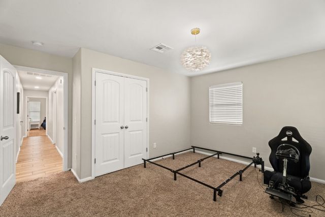 104 N Ramblin Oaks Drive, Moore, OK 73160