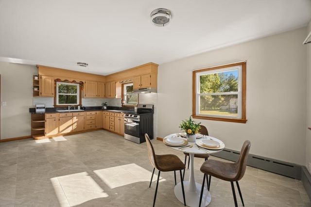 60 Sunhill Road, Taunton, MA 02780